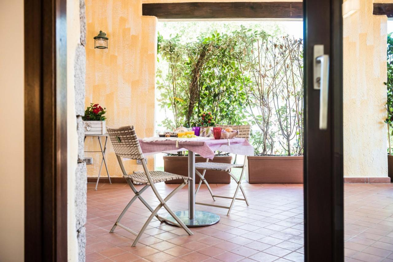 Relais Del Borgo- Domo Hotel Porto San Paolo  Exterior photo