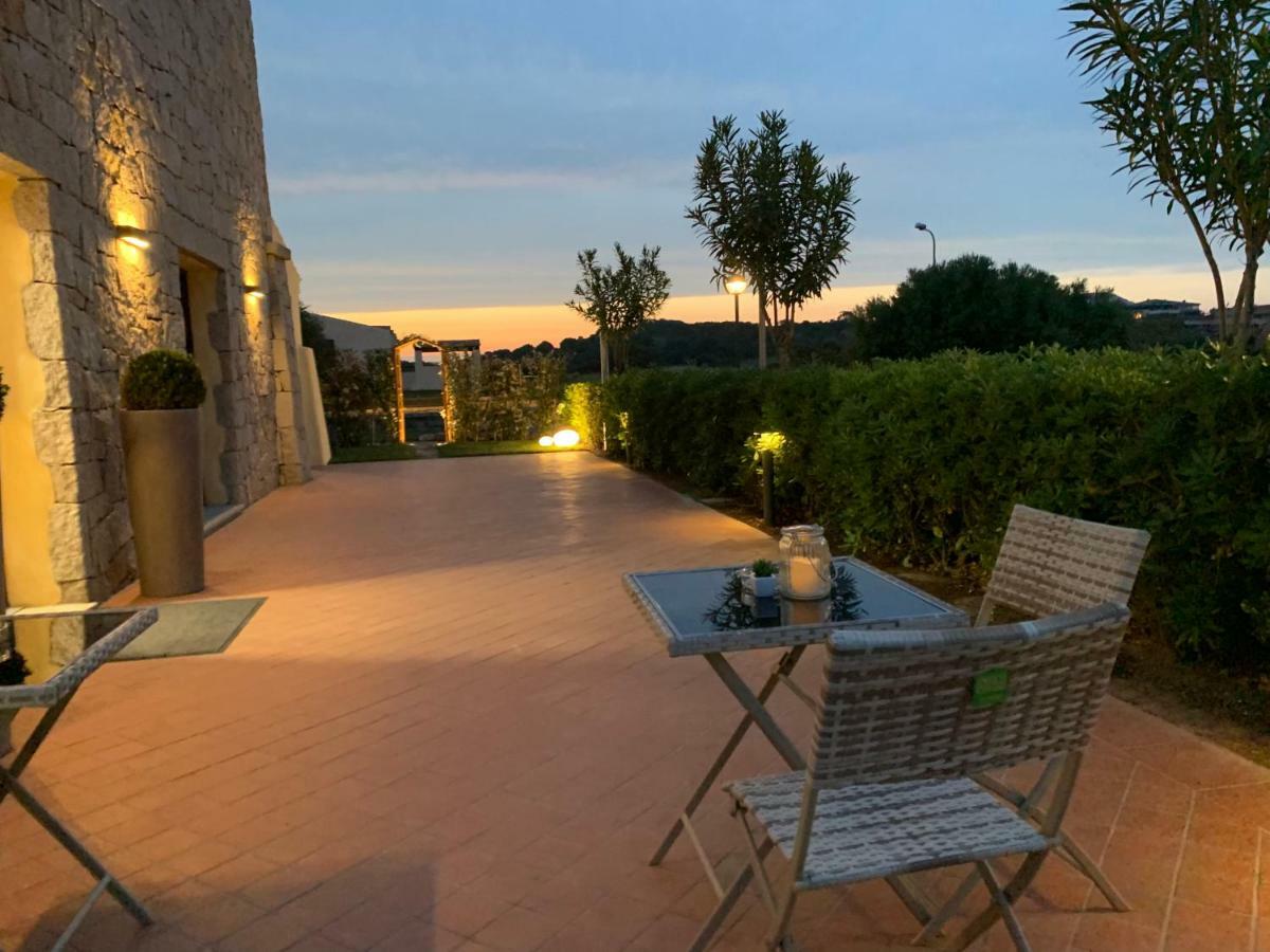 Relais Del Borgo- Domo Hotel Porto San Paolo  Exterior photo